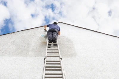 Peinture extérieure à Monlaur-Bernet — façades et ravalement